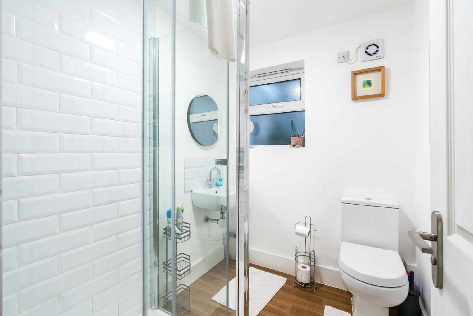 New Stylish 1 Bedroom Flat With Garden ロンドン エクステリア 写真